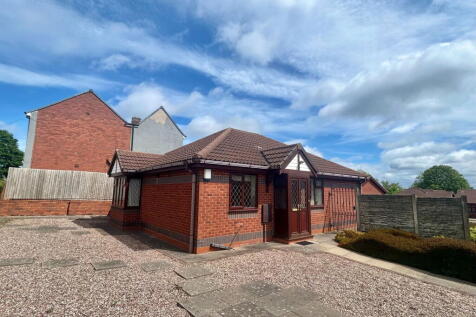 Board School Gardens, Upper Gornal DY3 3 bed detached house for sale
