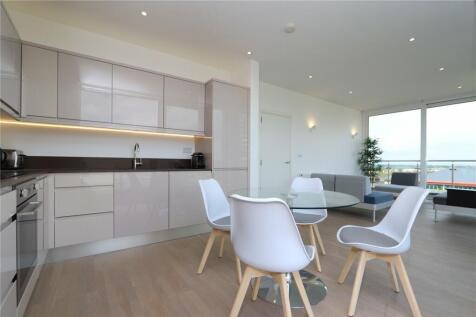 Silbury Boulevard, Central Milton... 2 bed penthouse for sale