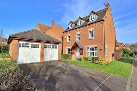 5 bedroom detached house for sale