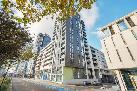 Ward Road, London 2 bed apartment for sale