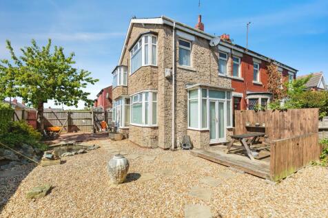 Harris Avenue, Lancashire FY1 3 bed end of terrace house for sale