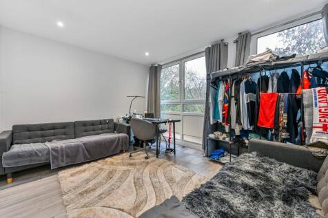 Clarence Gardens, Euston, London, NW1 3 bed flat for sale