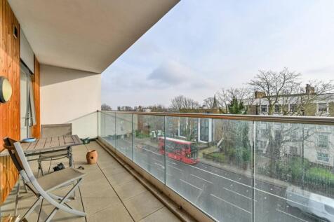 Camden Road, Holloway, London, N7 1 bed flat for sale
