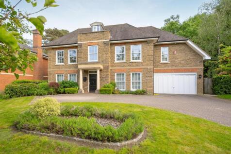 Llanvair Close, Ascot 6 bed detached house for sale