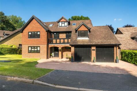 5 bedroom detached house for sale