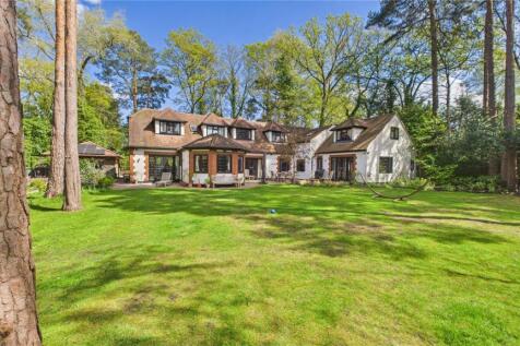 6 bedroom detached house for sale