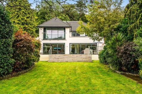 Saunders Lane, Woking, Surrey, GU22 5 bed detached house for sale
