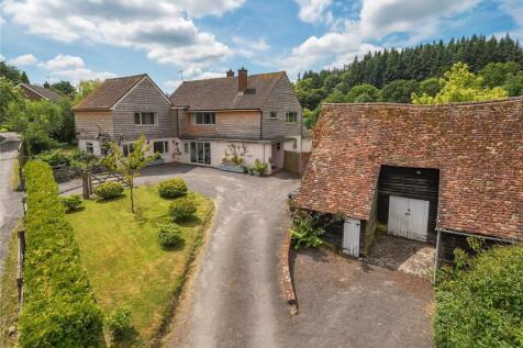5 bedroom detached house for sale