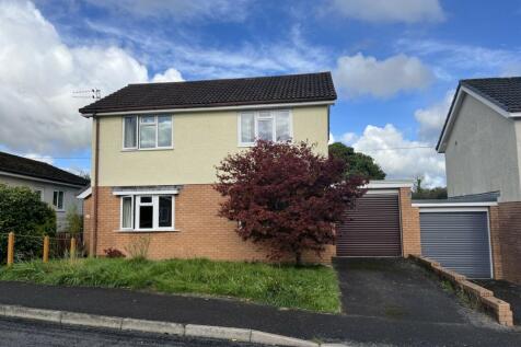 Lon Rhys, Llandeilo, Carmarthenshire. 3 bed detached house for sale