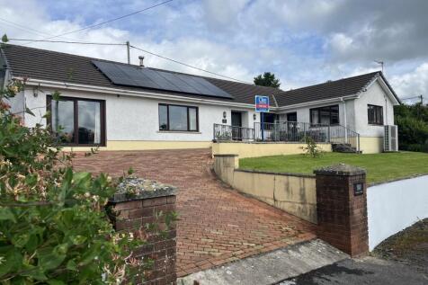 Ashfield Row, Llangadog... 3 bed detached house for sale