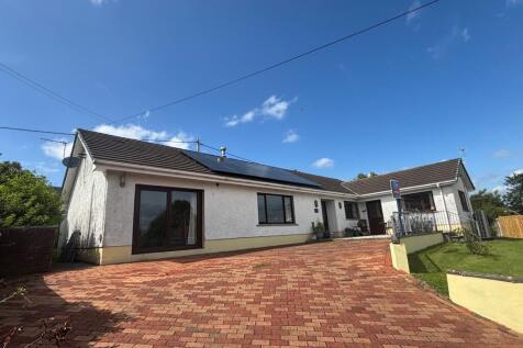 Ashfield Row, Llangadog... 3 bed detached house for sale