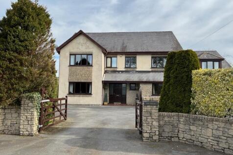 Capel Isaac, Llandeilo, Carmarthenshire. 4 bed detached house for sale