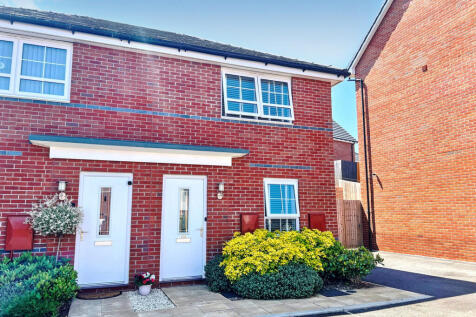 2 bedroom semi-detached house for sale