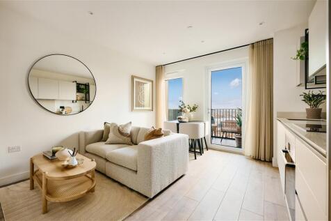 Studio flat for sale