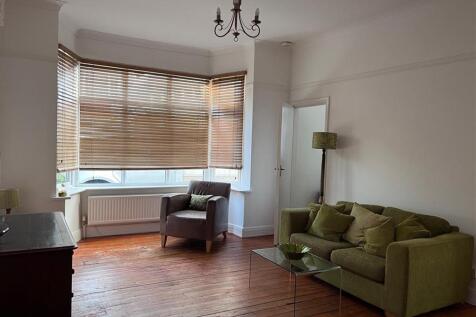 1 bedroom maisonette for sale