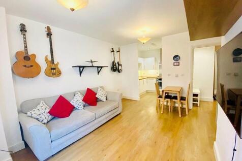 1 bedroom flat for sale