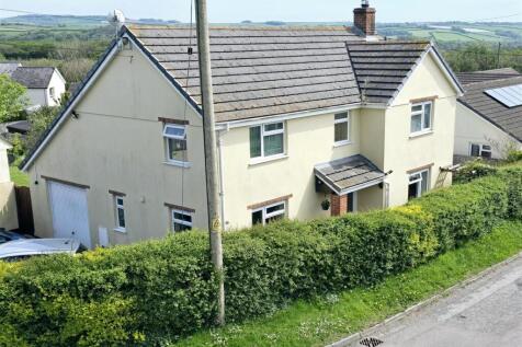 Liftondown, Lifton 3 bed detached house for sale