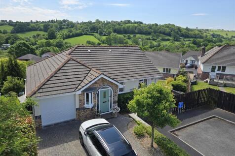 Church Lea, Launceston 4 bed house for sale