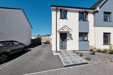 Cornfield Drive, Launceston 3 bed semi