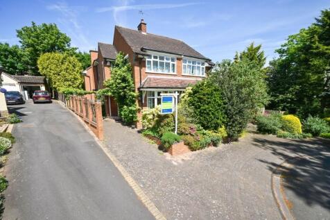 5 bedroom detached house for sale