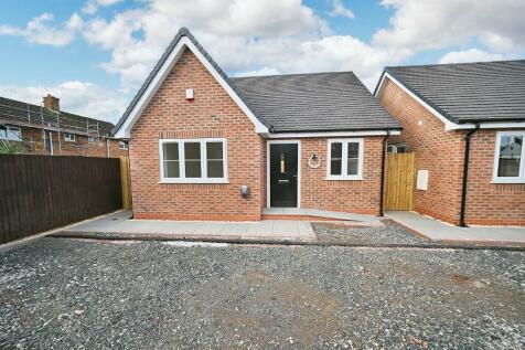 2 bedroom detached bungalow for sale