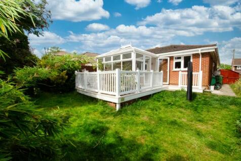 2 bedroom semi-detached bungalow for sale