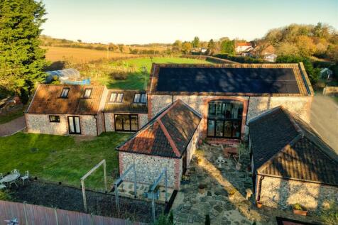 Felbrigg Road, Felbrigg, Norwich 4 bed barn conversion for sale