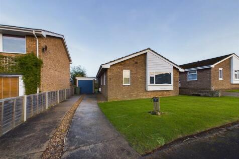 Mayfield Drive, Cromer 3 bed detached bungalow for sale