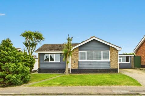 4 bedroom detached bungalow for sale