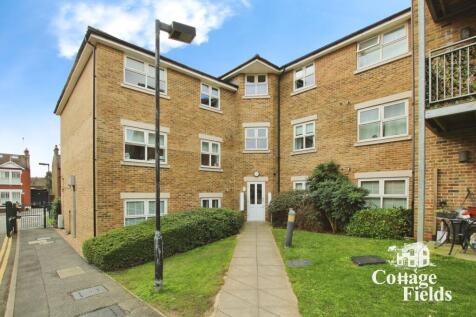 Pinnata Close, Enfield, EN2 2 bed apartment for sale