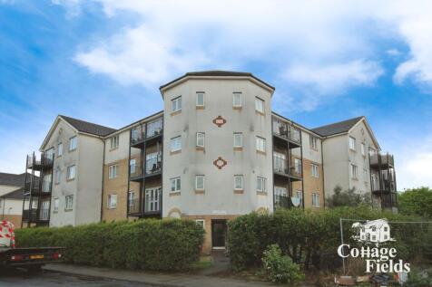 Enstone Road, Amethyst Court, EN3 2 bed flat for sale