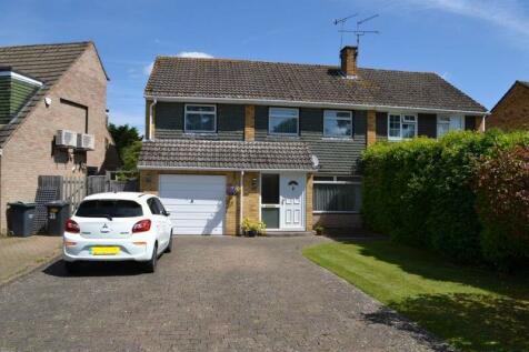 4 bedroom semi-detached house for sale