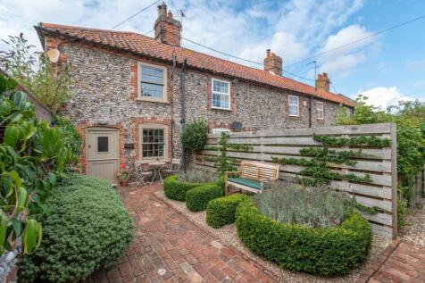 2 bedroom end of terrace house for sale
