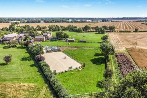 4 bedroom barn conversion for sale