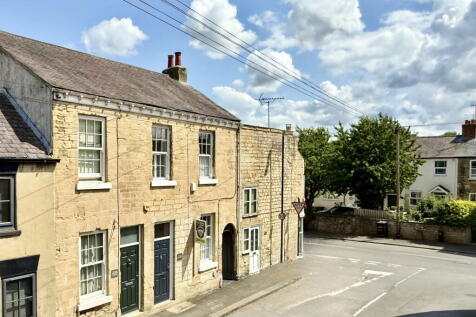 Clifford, Albion Street, LS23 3 bed terraced house for sale