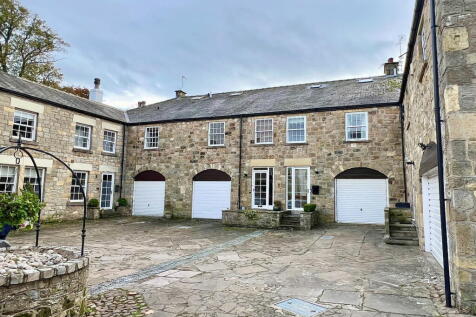 4 bedroom mews property for sale