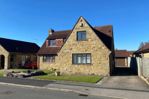 Wetherby, Glebe Field Drive, LS22 4 bed detached house for sale