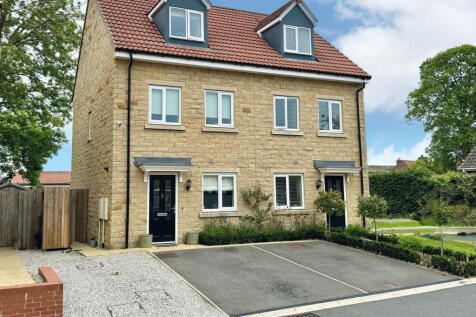 Tockwith, Bunting Drive, York, YO26 3 bed semi