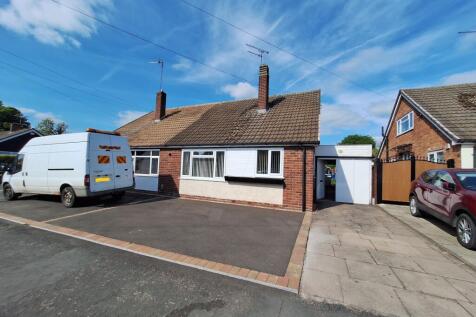 Church Lane, Nuneaton, CV10 0EY 3 bed semi