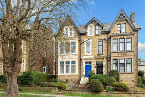 5 bedroom semi-detached house for sale