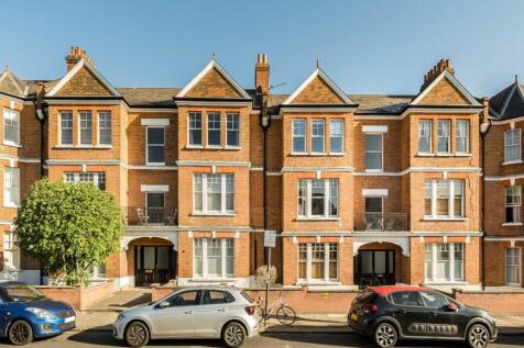 Marius Road, London SW17 Studio for sale