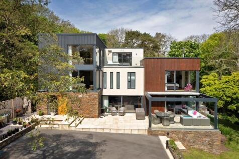 Moult Hill, Salcombe, Devon, TQ8 5 bed detached house for sale