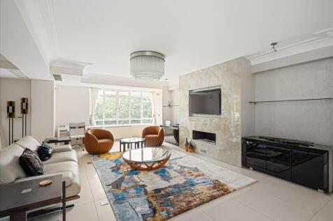 Viceroy Court, Prince Albert Road, St... 3 bed flat for sale