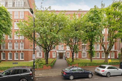 Circus Lodge, St John's Wood NW8 2 bed flat for sale