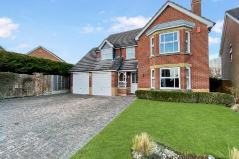 Gatehill Gardens, Luton... 5 bed detached house for sale