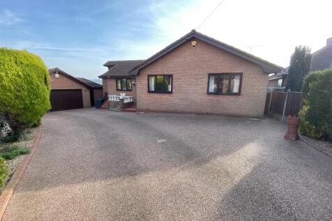 3 bedroom detached bungalow for sale