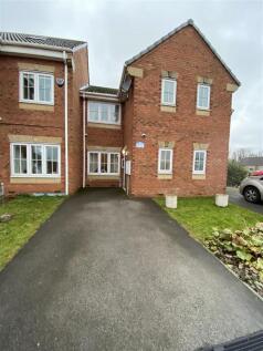 3 bedroom town house for sale