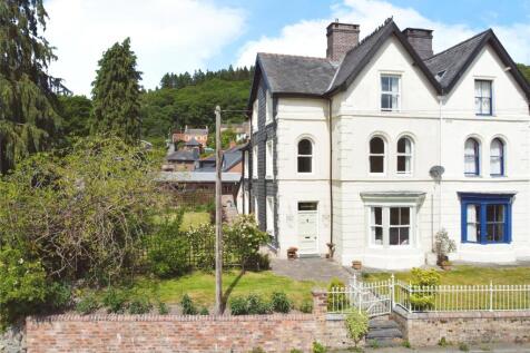 Trefeglwys Road, Llanidloes, Powys, SY18 4 bed semi