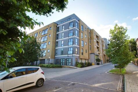Pegs Lane, Hertford 1 bed apartment for sale