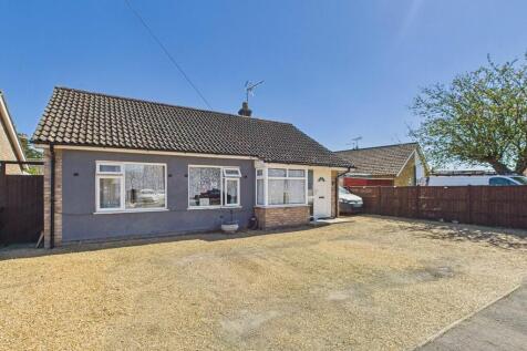 2 bedroom detached bungalow for sale